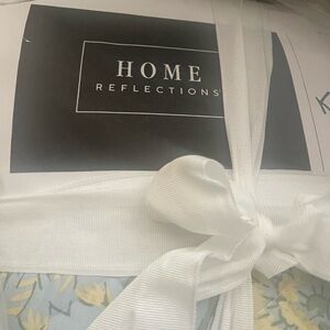 Home Reflections Floral Bedding Set